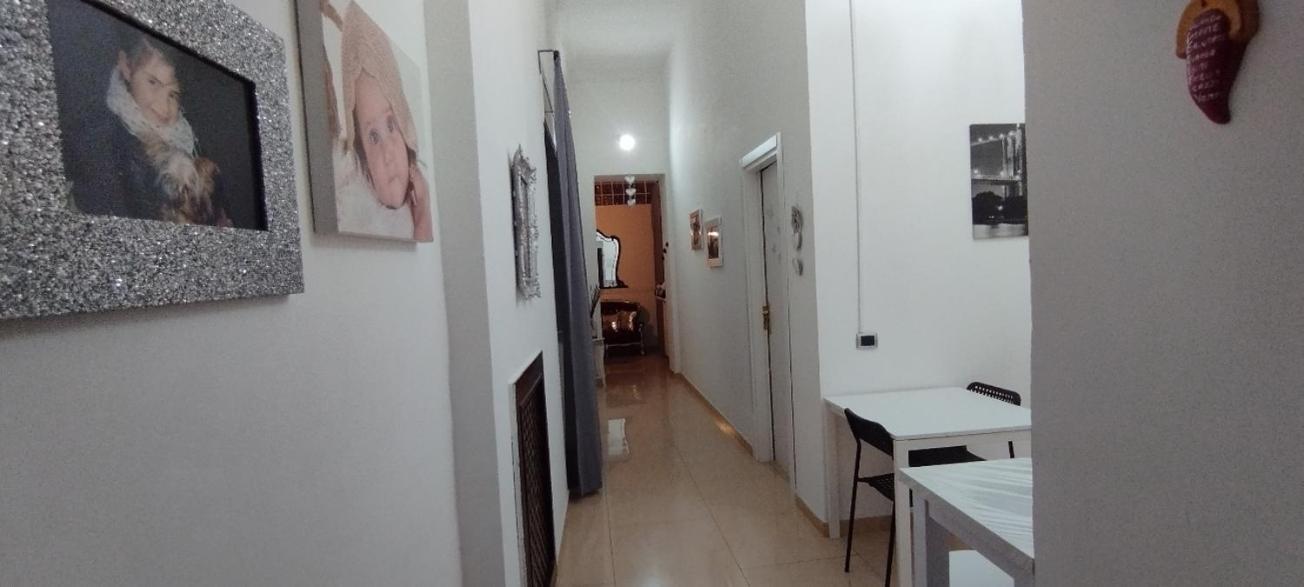 B&B Nancy เนเปิลส์ ภายนอก รูปภาพ